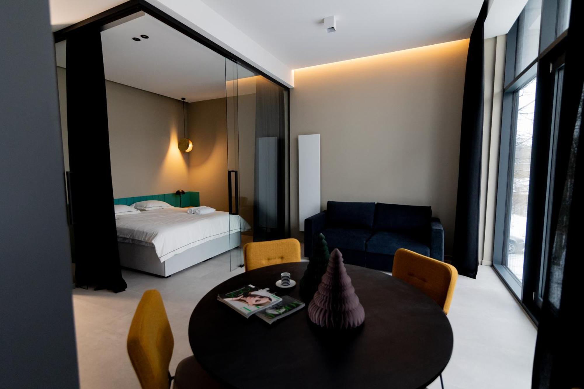 Rentroom2